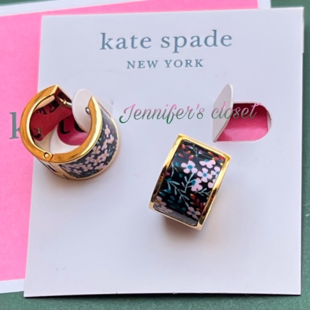 Kate Spade Flower Huggie Hoop Earrings  NWT